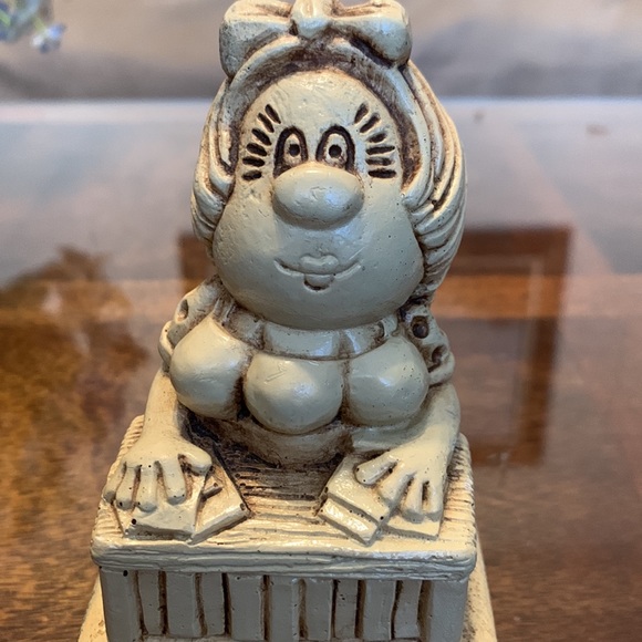 Paula Statue You're The World's Greatest Boss 1973 W539 Figurine 5" Tall 3 Boobs - Picture 6 of 7